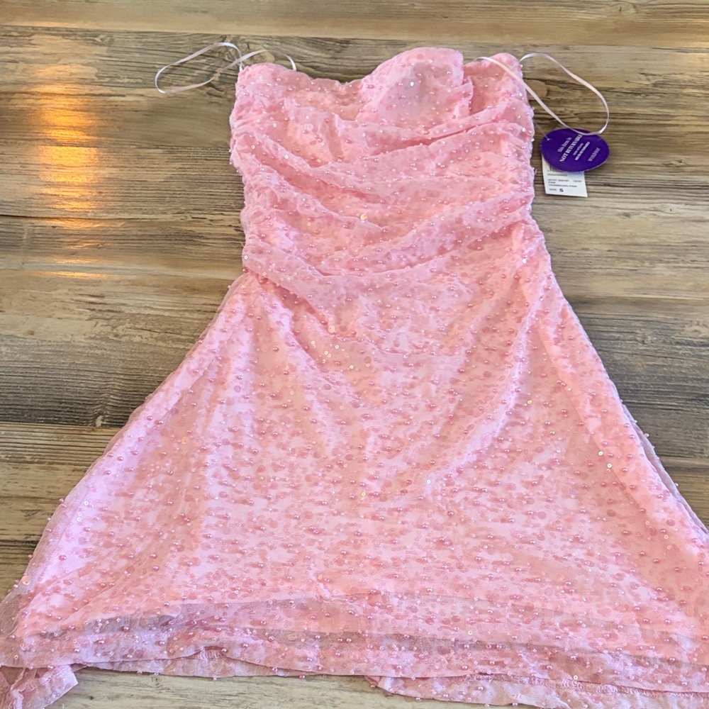 NWT Windsor Pink Sequin/pearl Strapless mini Dress size small